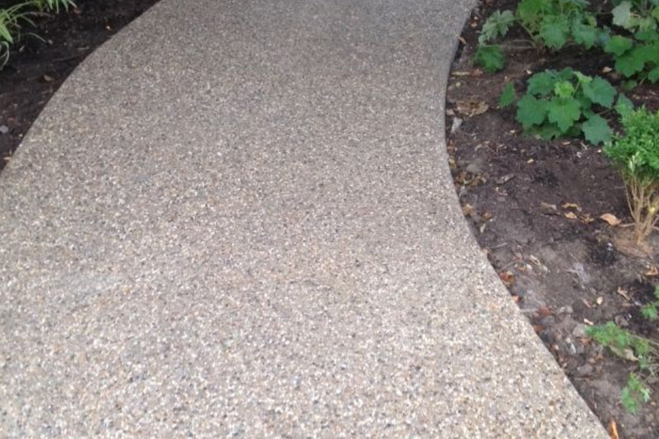 Exposed aggregate driveway project